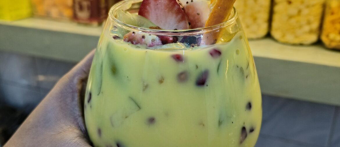 Creamy, dreamy, and delightfully fruity! 🍓Custard goals! 💯 🥣🔥