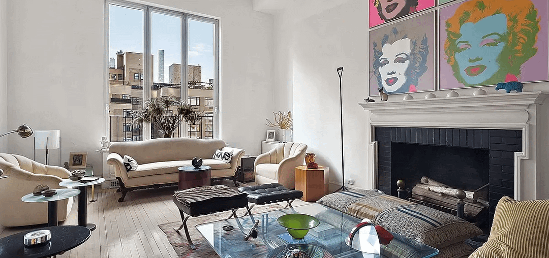 High-ceiling living rooms for those who prefer minimal decor