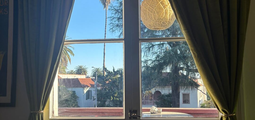 Non-Tacky Curtain Tie Backs?