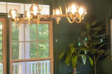 Wallpaper on the ceiling