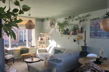 Took the plunge and finally painted the ceiling!