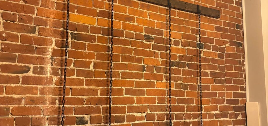 How do I use these metal chains?