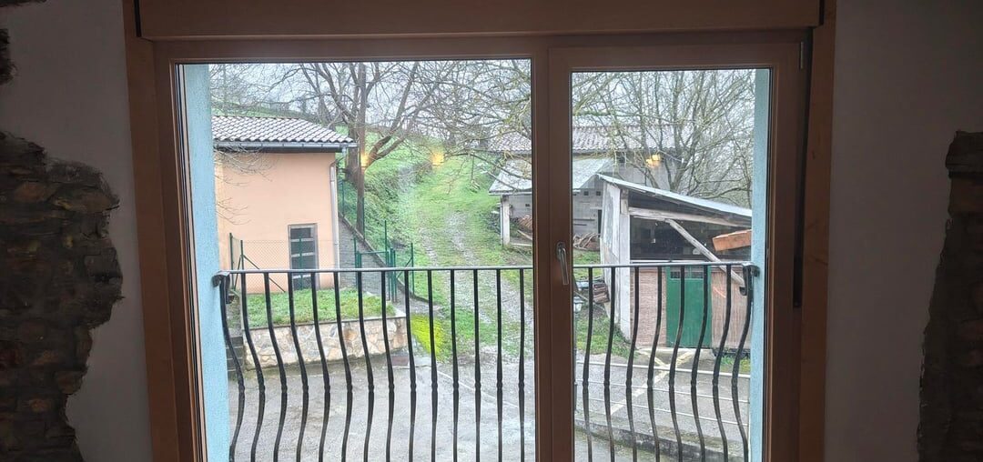 Challenging window treatment situation -- clipped corner