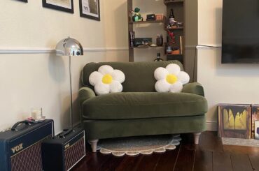 What colour rug and lampshade? Plus any other suggestions welcome!