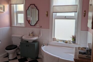 Easy upgrade on a cheap IKEA Ringblomma blind with hem tape