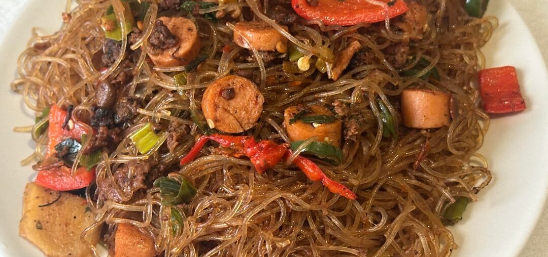 第一次做蚂蚁上树和金钱蛋！