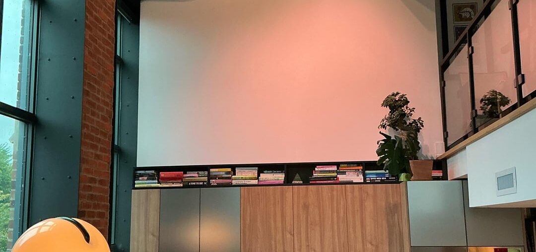 Does it need any more decor?