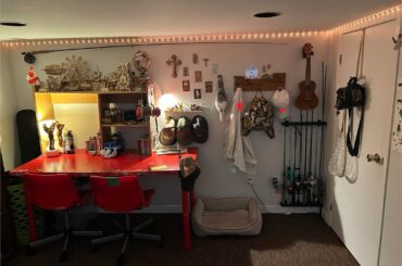 How to make my room more “visitor appropriate”