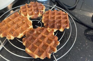 Vous m’avez donné envie de faire des gaufres (de Liège ici)