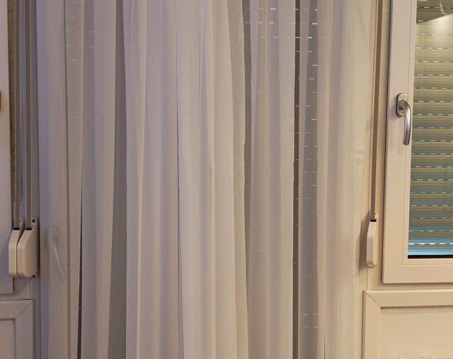 Would this amount of Panel/Curtain be too much for the entire rod?