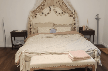 Help me pick a lamp/rug combo!