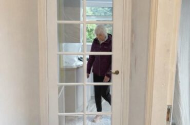 Door 1 or 2? Kitchen door - keep cats out and needs to let light in? Appreciate any thoughts 😊