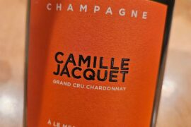 Different plaque on this champagne?