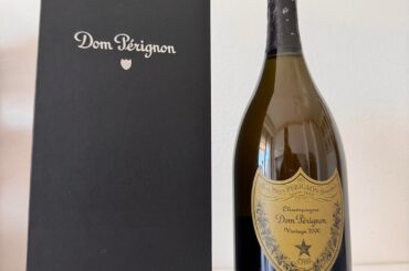 Possiedo una bottiglia di dom Perignon vintage 2000 conservata benissimo. Qualcuno è interessato?