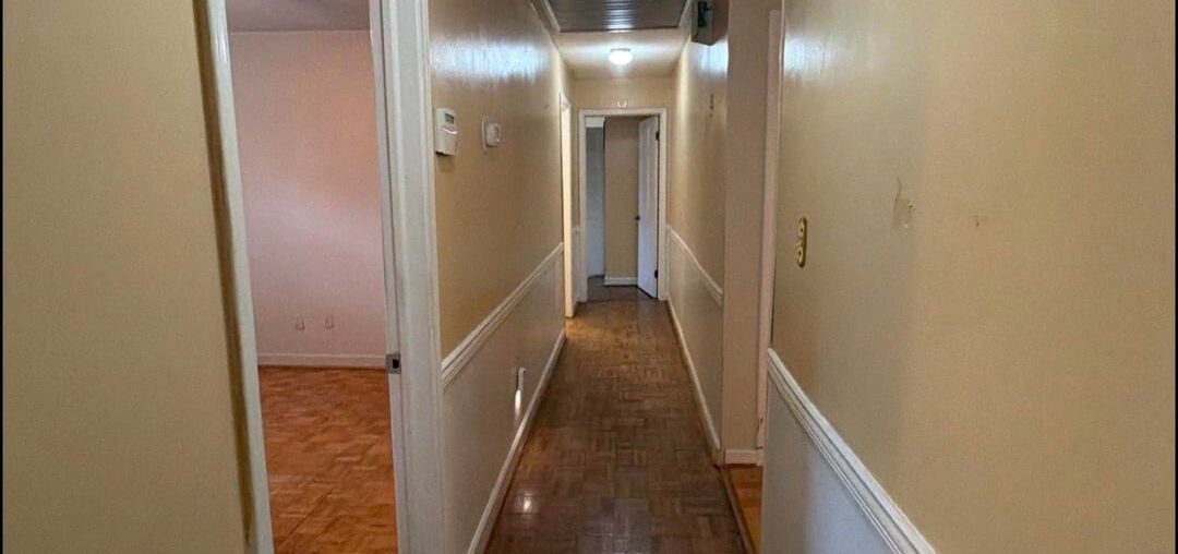 what paint color to make this hall way pop