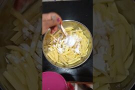 બટેટા અને ક્રિસ્પી ચિપ્સ#recipemake the crispiest potato chips #recipe Asmita' m' cooking