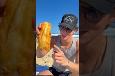Trying fish and chips on the beach in Australia 📍Bondi Surf Seafoods