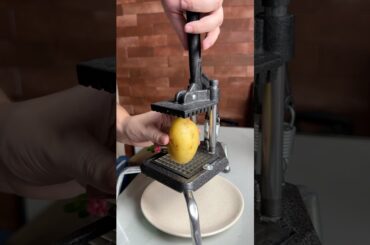 MÁQUINA DE FAZER BATATA FRITA