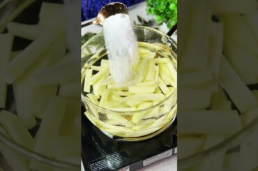 Crispy French Fries at Home | Easy Peri Peri Fries Recipe | Perfect Potato Fries #Shorts