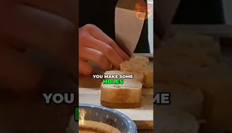 French Toast Hack: How to Prep a Baguette for Maximum Egg Wash Absorption 🥖 #Shorts