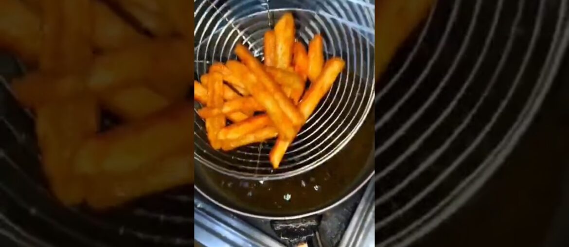 Crispy Potato Fries Recipe 😍 | Ghar Par Perfect French Fries | Easy Snack Recipe #shorts