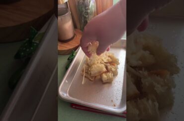 One portion French onion 🧅 soup 🥣 #frenchonion #cookingforone #recipe #frenchonionsoup #dinner r