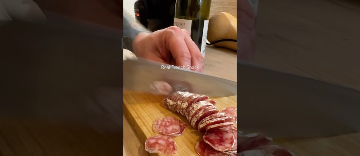 Chef Cutting Saucisson 🇫🇷 | French people will understand 😄