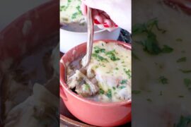 Want the coziest meal for dinner? Make this French Onion Beef Stew recipe!