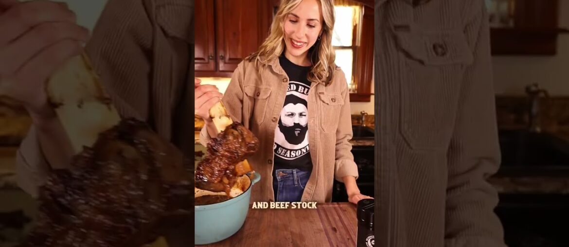 The right way to make a French Dip—featuring slow-cooked beef shank. Recipe on our site! 🧀🧅#shorts