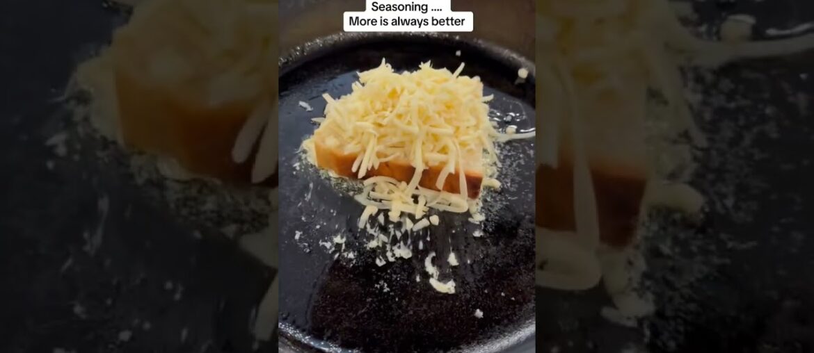 French onion soup with grilled cheese dippers! #recipe #homemade #foodie #dinnerideas #grilledcheese