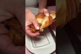 One of the most romantic (and memorable) meals in Santa Monica right now ✨ MUSE is moody, intimate,