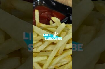 French fries #you #food#patato #yammi#pakora #cooking #easyrecipe #ytviral #trending #desi #shorts 😋