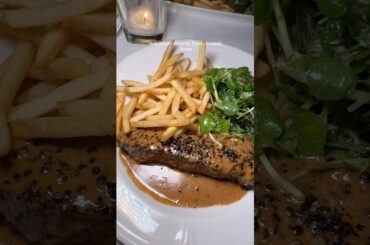 streak frites o’clock!!! 📍Raoul’s #frenchbistrot #fooodforfooodies #raouls #nycrestaurants