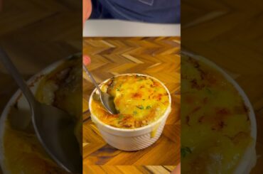 Sweet and cheesy French onion soup 🥣 #viral #shorts #viralvideo #youtube #food #foodie