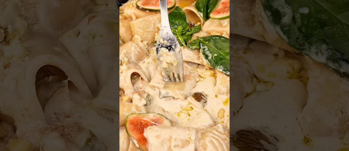 Creamy Fig & Blue Cheese Pasta Recipe | Easy Gourmet Pasta in 15 Minutes