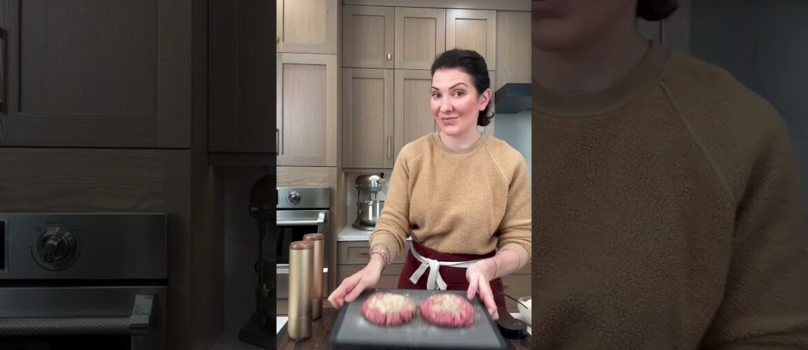 Gourmet Burger in Bordelaise Sauce | Steakhouse Burger Night at Home Gourmet Burger in Bordelaise Sauce | Steakhouse Burger Night at Home