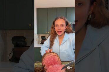MAKE A PRIME RIB SANDWICH W ME! #cooking #primerib #gourmet  #short #shorts #Mukbang