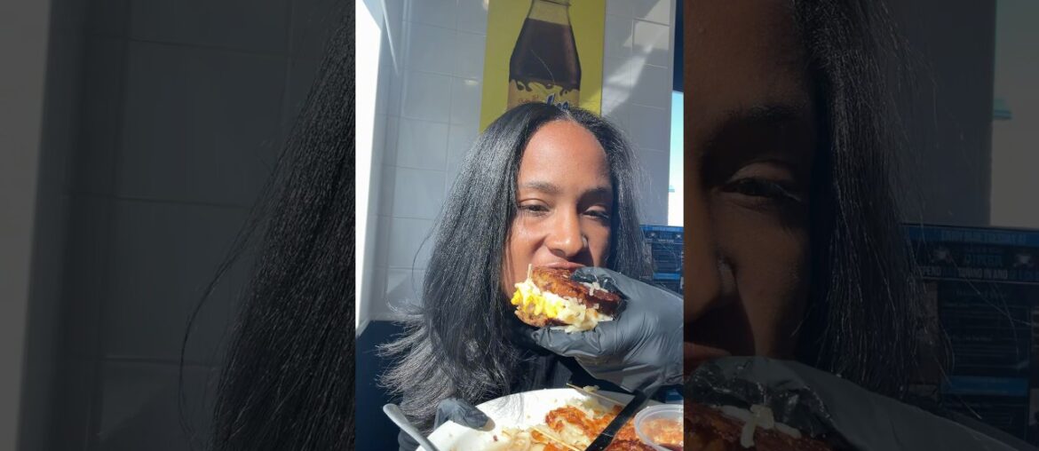 Would you try this Stuffed French Toast? #lasvegasfoodie #lasvegasrestaurants #lasvegastiktok