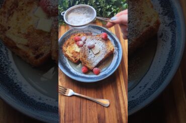 French toast with cinnamon bacon bread. perfect for Sunday morning #recipe #bread #breakfast
