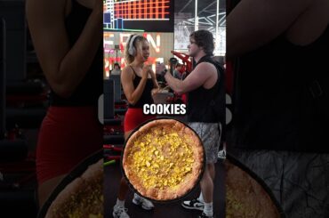 Trying gym girls cheat meal!💪🏻 #cheatmeal #foodie #cookies #gymgirl #mukbang