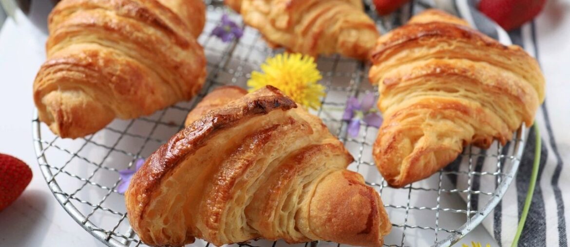 How to Make Croissants From Scratch (Step-by-Step French Method)