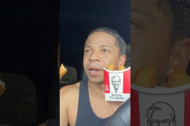 KFC NEW SPICY BACON CHICKEN TWISTER REVIEW #foodie #fastfood #food #KFC