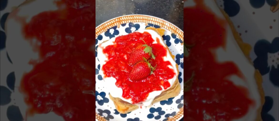 25g Protein Eggless Strawberry French Toast 🍓