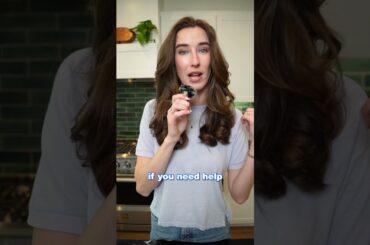 How to make the most popular Salad in France (Lyonnaise Salad) #french #salad #lyonnaise #recipe