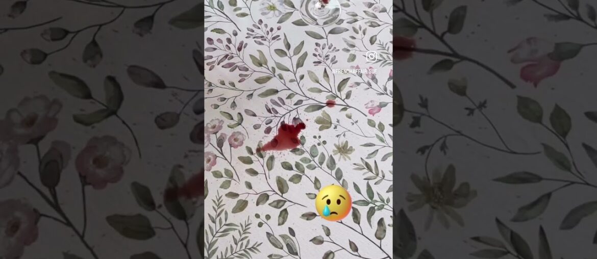 No more red wine stains on your tablecloth