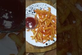 Crispy French Fries Recipe |फ्रैंच फ्राई रेसिपी/#potatosnacks #shorts