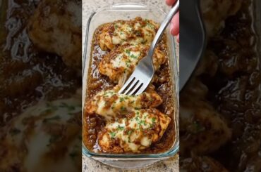 French Onion Smothered Chicken #youtubeshorts #recipe #bonnecuisine #cheesecake #explore #food