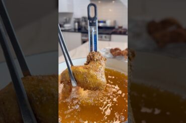 Southern Deep Fried Chicken Wings 🍗 #food #foodie #shorts