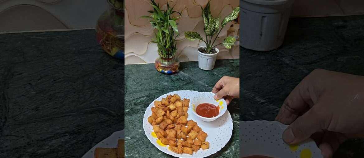 Crispy Suji ke Fries /Suji French Fries 🍟#shorts #ytshorts#snacks#rawakesnacks#sujialookanashta .