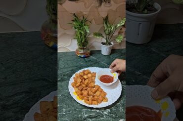 Crispy Suji ke Fries /Suji French Fries 🍟#shorts #ytshorts#snacks#rawakesnacks#sujialookanashta .